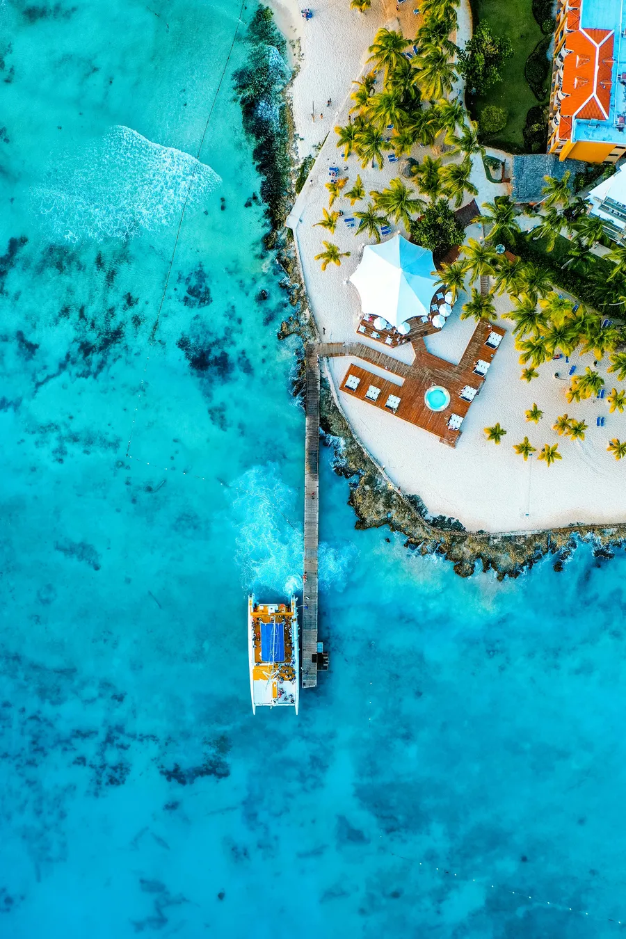 Dominicus beach and resort area