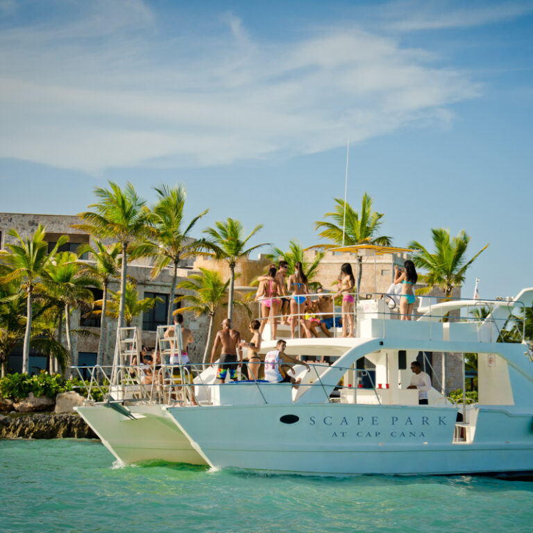 Hoyo Azul cenote at Scape Park
