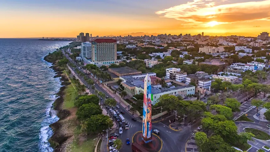 Colonial Zone cobblestone streets