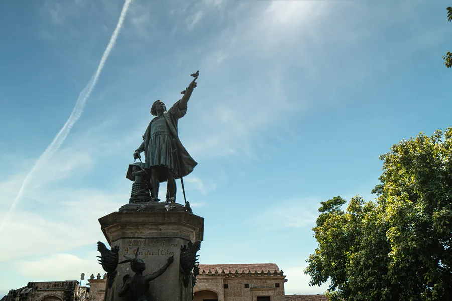 Parque Colón and Catedral Primada de América in Santo Domingo's Zona Colonial